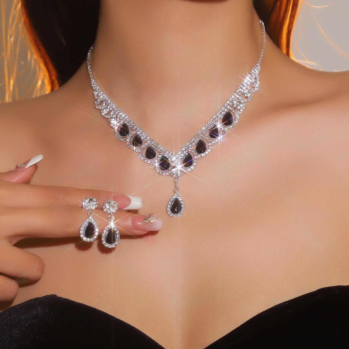 DINGKA Vintage Elmas Su Damlas - Al Ain Jewelry & Watches Exhibition 2025 incelemesi ve fiyatı
