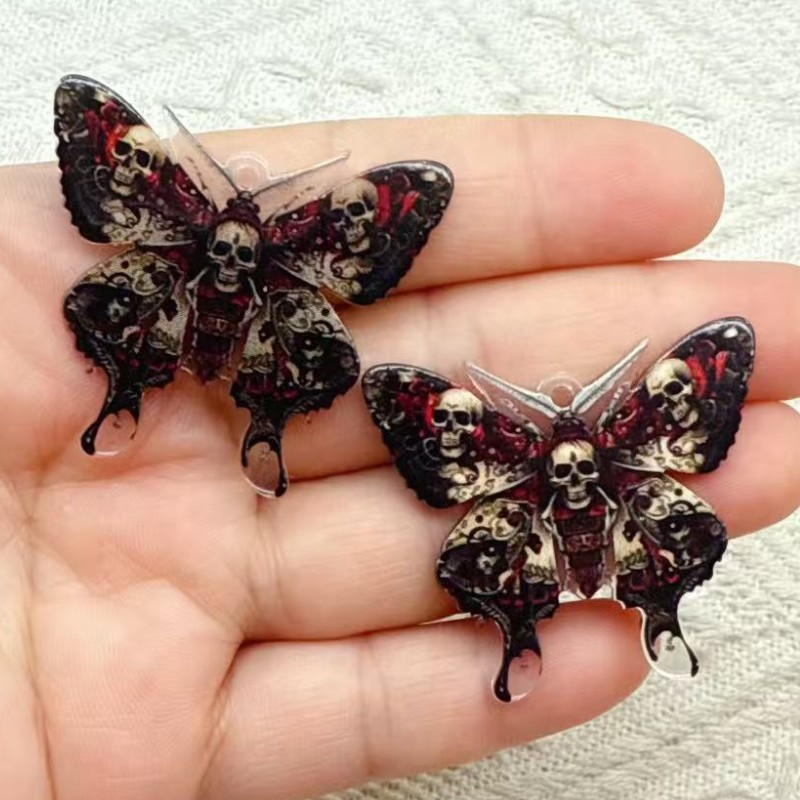 Gotik Koyu Kelebek Akrilik Kol - Butterfly Pendant Necklace incelemesi ve fiyatı